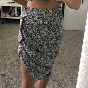 Veronica Beard Side Ruched Skirt 10% Silk